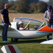 Kinder-Flugtag in Günzburg: Unvergessliche Flugerlebnisse für krebskranke Kinder und ihre Familien